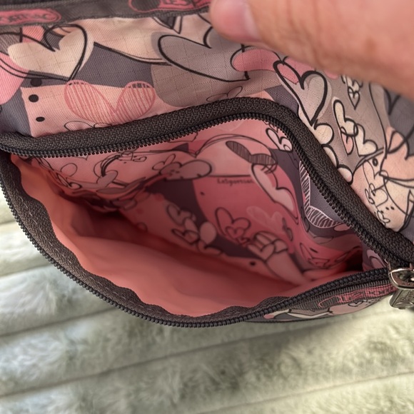 HEART LESPORTSAC CROSSBODY BAG - Picture 6 of 7